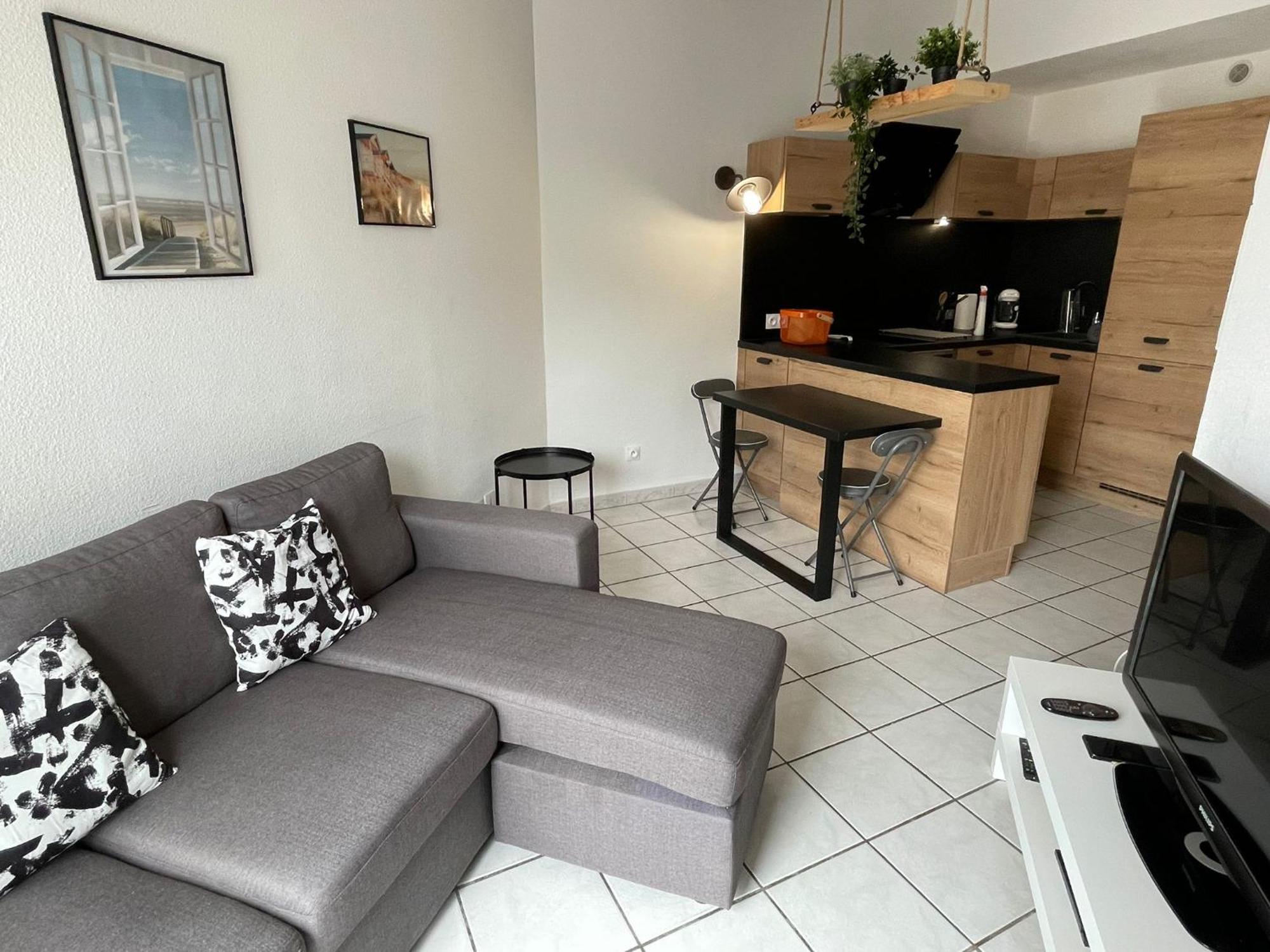 Villa 2 Etoiles Proche Plage Et Commerces Saint-Cyprien  Δωμάτιο φωτογραφία