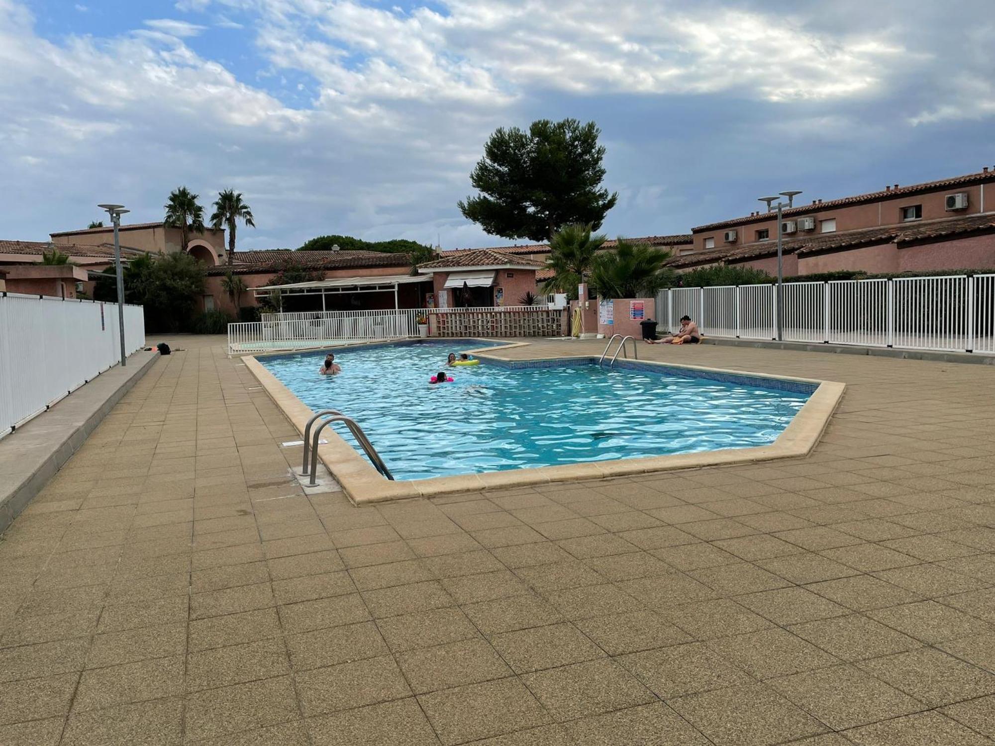 Villa 2 Etoiles Proche Plage Et Commerces Saint-Cyprien  Δωμάτιο φωτογραφία
